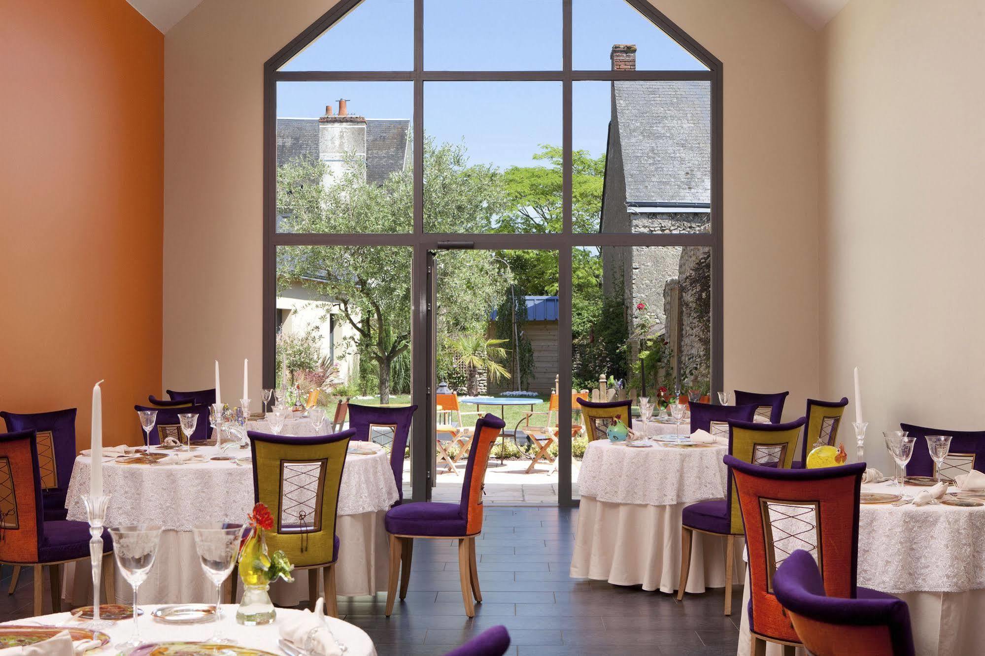 Logis Hotel O En Couleur Oucques-la-Nouvelle 外观 照片